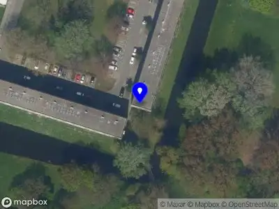 Ambulance met grote spoed naar de Bosseplaat in Rozenburg