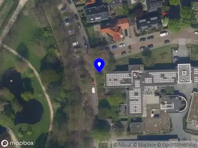 Brandweer met grote spoed naar de Penninglaan in Schiedam vanwege voertuigbrand