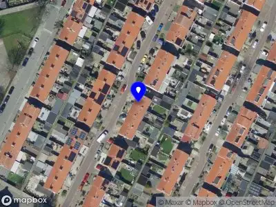 112 melding Ambulance met grote spoed naar de Meeuwenwetering in Hoogvliet Rotterdam