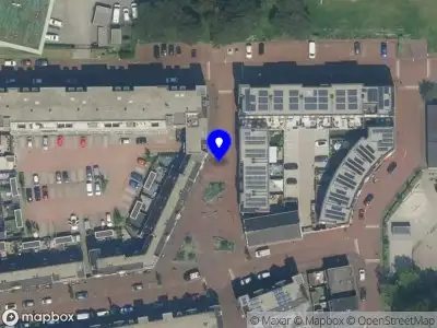 Brandweer met grote spoed naar de Helmstraat in IJmuiden vanwege stankoverlast