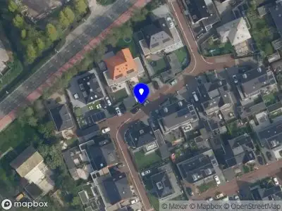 Ambulance met gepaste spoed naar de Paul van Ostaijenstraat in 's-Gravenhage