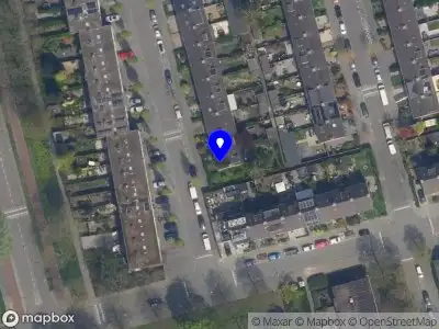 112 melding Ambulance met grote spoed naar de Dennekruid in Rotterdam