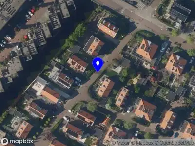 Brandweer met grote spoed naar de Sokrateslaan in Alphen aan den Rijn vanwege afhijsen patient