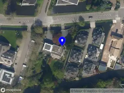 Ambulance met gepaste spoed naar de 's-Gravenweg in Rotterdam