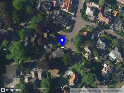 Brandweer met grote spoed naar de Schoolpad in Laren vanwege waarnemen gaslucht