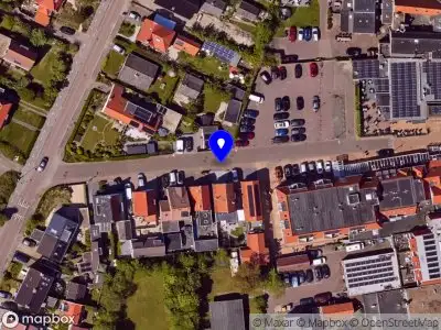 Ambulance met gepaste spoed naar de Kaapstraat in De Koog