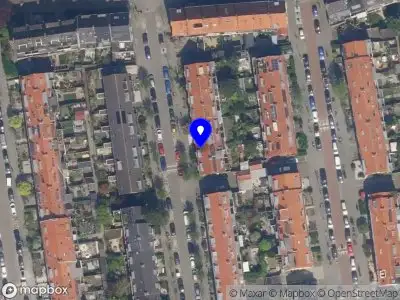 Ambulance met grote spoed naar de Duizendschoonstraat in Rotterdam