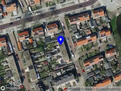 Ambulance met gepaste spoed naar de J C Kouterstraat in Rockanje