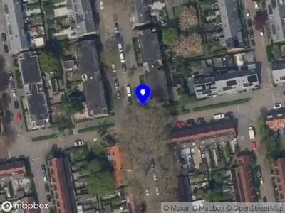 Ambulance met grote spoed naar de Langewelle in Rotterdam