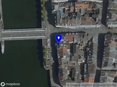 Brandweer met gepaste spoed naar de Cörversplein in Maastricht