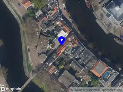 Brandweer met gepaste spoed naar de Branderssteeg in Schiedam vanwege wateroverlast