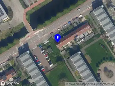 Ambulance met grote spoed naar de Reigerlaan in Capelle aan den IJssel