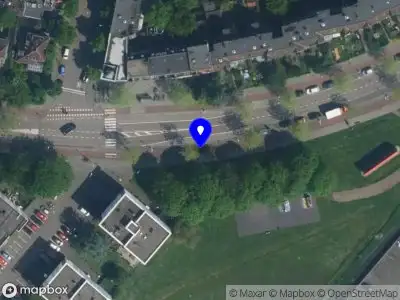 Ambulance met gepaste spoed naar de Bankwerkerij in Amsterdam