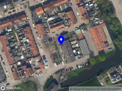 Ambulance naar de Waterloostraat in Capelle aan den IJssel