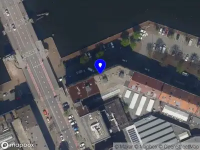 112 melding Ambulance met gepaste spoed naar de Coolhaven in Rotterdam