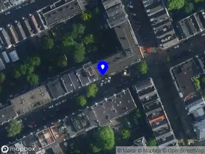 Ambulance met grote spoed naar de Hemonystraat in Amsterdam