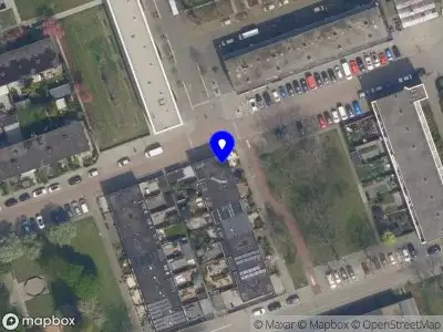 Ambulance met grote spoed naar de Oppenheimstraat in Rotterdam