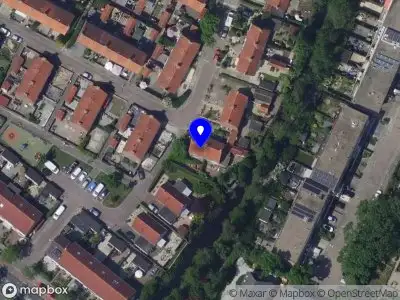 Ambulance met grote spoed naar de Willem de Zwijgerlaan in Alblasserdam