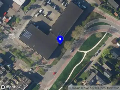 Ambulance met grote spoed naar de Bram Limburgstraat in Voorschoten