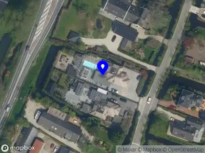 Ambulance met grote spoed naar de 's-Gravenweg in Nieuwerkerk aan den IJssel