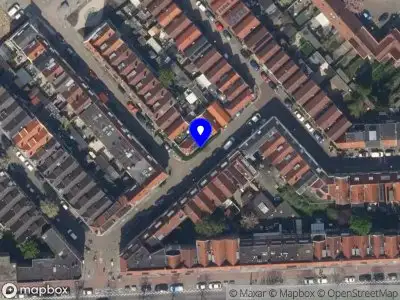 Ambulance met grote spoed naar de Lijnzaadstraat in Rotterdam