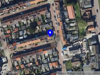 Ambulance met gepaste spoed naar de Schenkelstraat in Rhoon