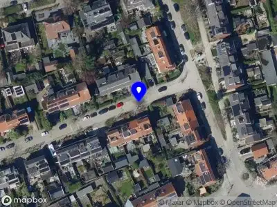 Ambulance met gepaste spoed naar de Beatrixstraat in Barendrecht