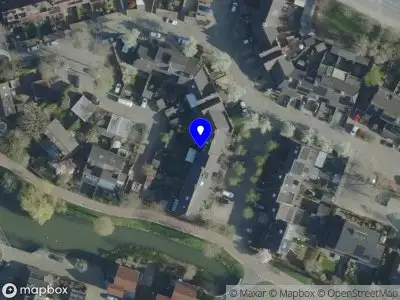 Brandweer met gepaste spoed naar de Slinger in Beuningen vanwege waarnemen gaslucht