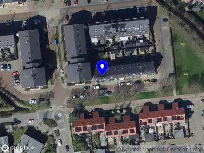 Brandweer met gepaste spoed naar de Máximastraat in Hellevoetsluis vanwege stormschade