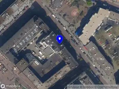 Brandweer met gepaste spoed naar de Botersloothof in Rotterdam