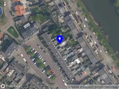 Ambulance met grote spoed naar de Berkelseweg in Bergschenhoek