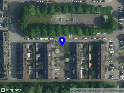 Ambulance met grote spoed naar de Jan Somerhof in Amsterdam