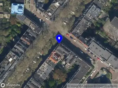 Ambulance met gepaste spoed naar de Graaf Florisstraat in Rotterdam
