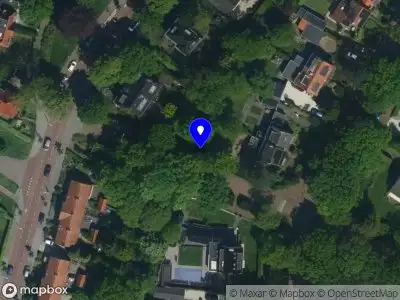 Brandweer met grote spoed naar de Louise de Colignylaan in Santpoort-Zuid vanwege gebouwbrand