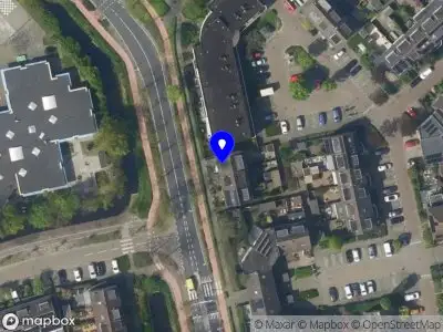 Politie met grote spoed naar de Oosthoutlaan in Voorhout vanwege voertuigen te water