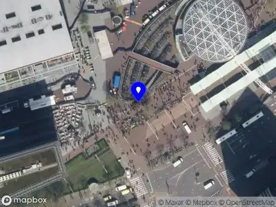 Ambulance met grote spoed naar de Ds. Jan Scharpstraat in Rotterdam