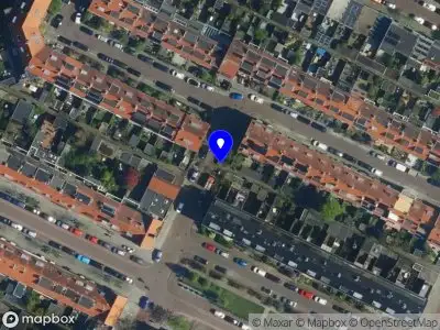 Ambulance met grote spoed naar de Sinneveltstraat in Haarlem