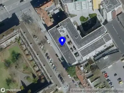 Politie naar de Johannes van der Waalsweg in Eindhoven vanwege ongeval met letsel