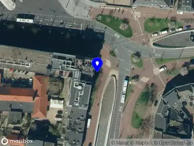 Politie naar de Stationsplein in Arnhem vanwege aanrijding met letsel