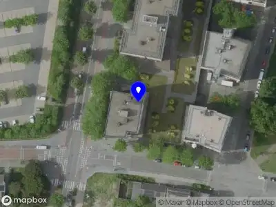 Brandweer met gepaste spoed naar de Nassaustate in Roermond vanwege een liftopsluiting