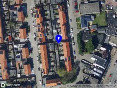 Ambulance met gepaste spoed naar de Aalbrecht van Beijerenstraat in Hellevoetsluis