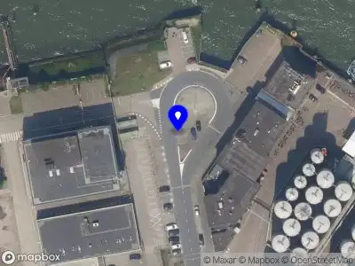 112 melding Ambulance met grote spoed naar de Tankhoofd in Vondelingenplaat Rotterdam