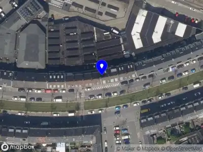 Ambulance met grote spoed naar de Wolphaertsbocht in Rotterdam
