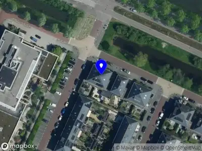 Ambulance met grote spoed naar de Zonnedauwlaan in Amstelveen