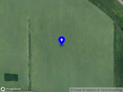 Ambulance met grote spoed naar de Waverdijk in Waverveen
