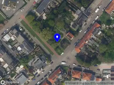 Ambulance met gepaste spoed naar de Zuider Kerkedijk in Rotterdam