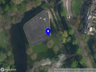 112 melding Brandweer met grote spoed naar de De Groene Zoom in Gouda vanwege voertuigen te water