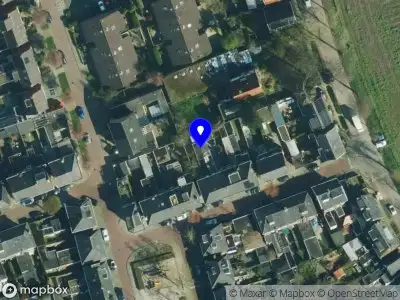 Brandweer met grote spoed naar de Bandoengstraat in Enschede vanwege waarnemen gaslucht