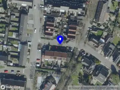 Brandweer met grote spoed naar de Vlierelaar in Veghel vanwege middelgrote brand