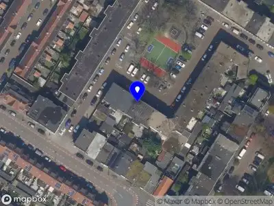 Ambulance met gepaste spoed naar de Tollensstraat in Vlaardingen